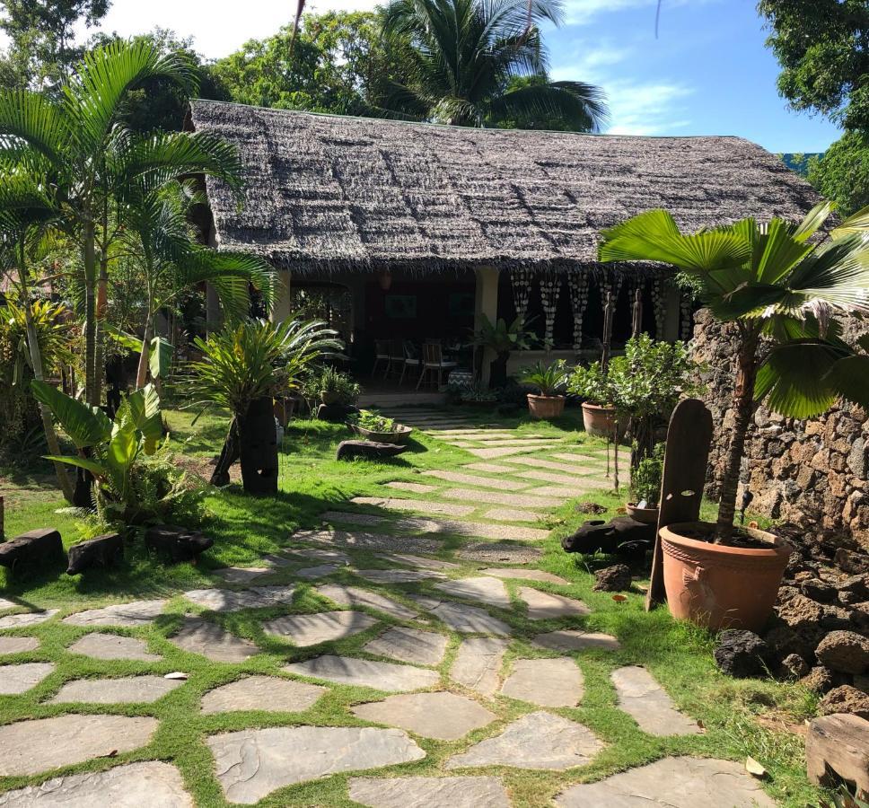 Hibiscus Garden Resort Puerto Princesa Exterior photo